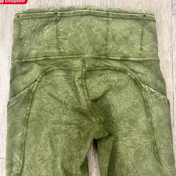 Lululemon 2020 Fast and Free High Rise Tight 25" *Ice Dye size 4 - Picture 5 of 14